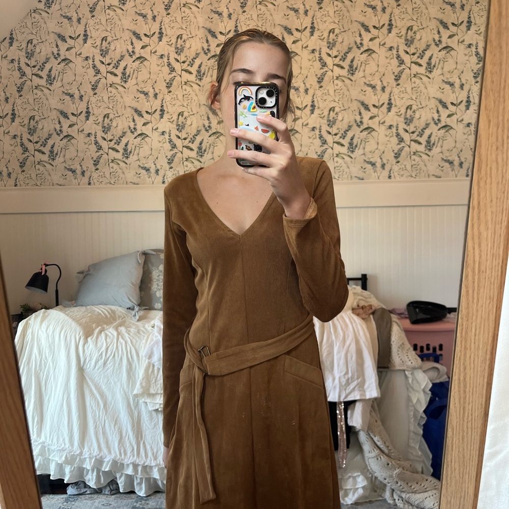 2Bella Beautiful ribbed brown dress